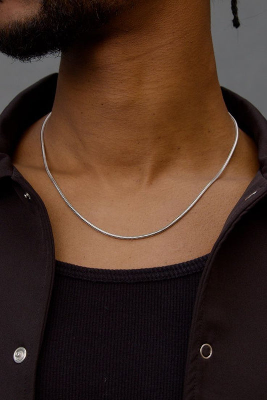 Minimalist Sleek 1mm Chain – Elegant & Versatile